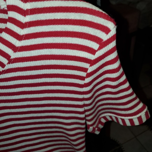 Carabella Red/White Stripe Ribbed V-Neck Tee M NWT - Picture 4 of 6